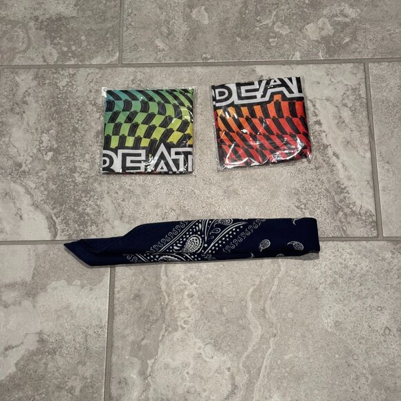 3 Bandanas - Picture 1 of 1